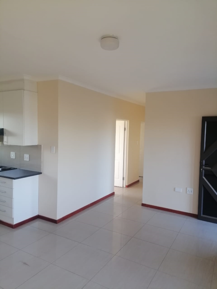 To Let 2 Bedroom Property for Rent in Cove Rock Eastern Cape